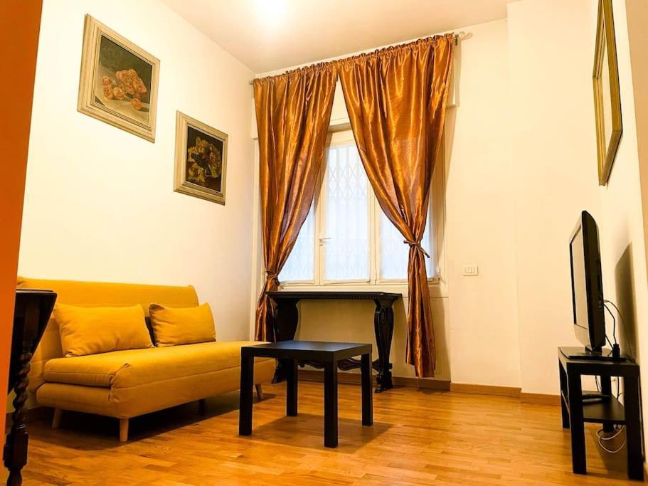 Life - Charming Joie De Vivre Apartment Mailand