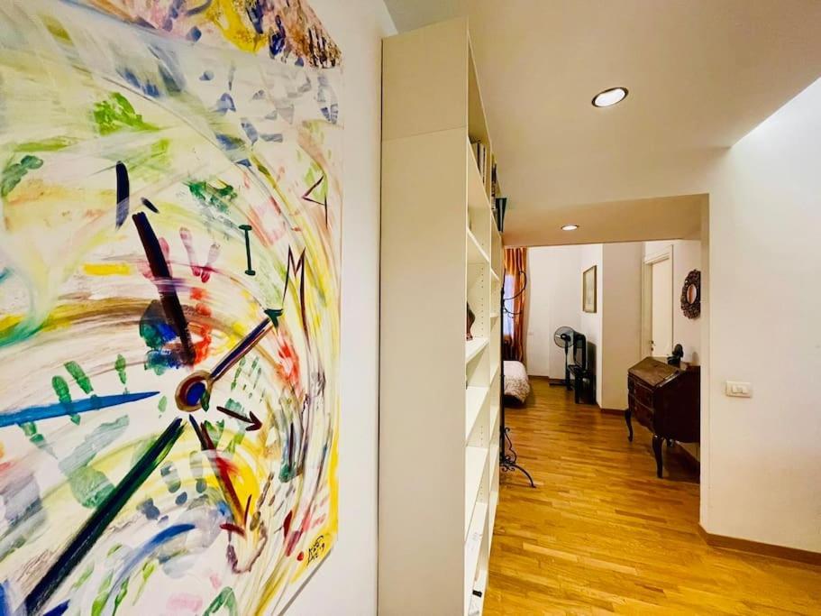 Apartment Life - Charming Joie De Vivre *