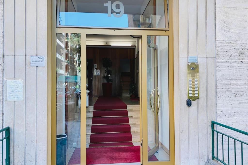 Life - Charming Joie De Vivre Apartment Mailand